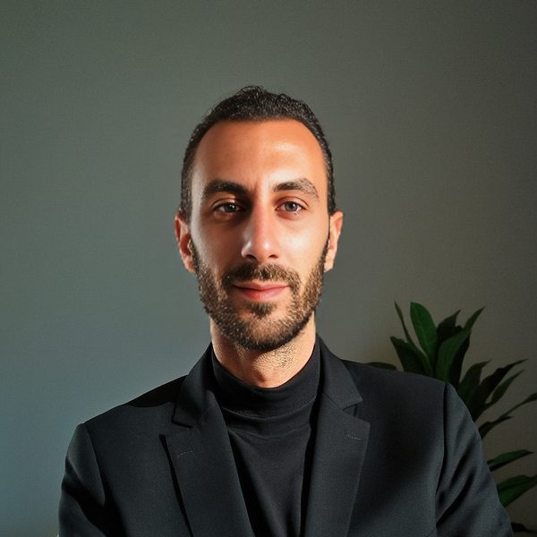 Fondatore di Virallia